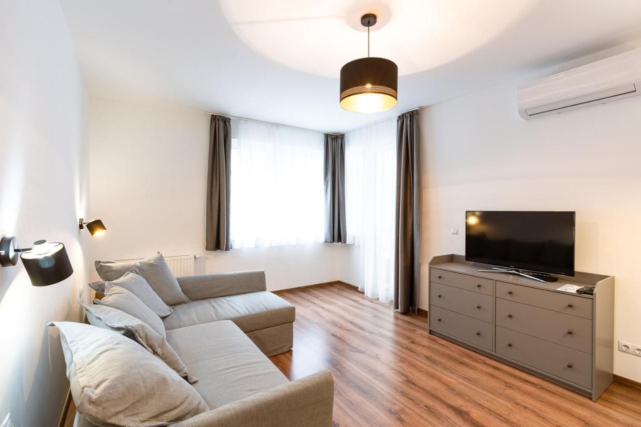 Modern & Newly Built Apartment With Private Garage Budapest Exterior photo