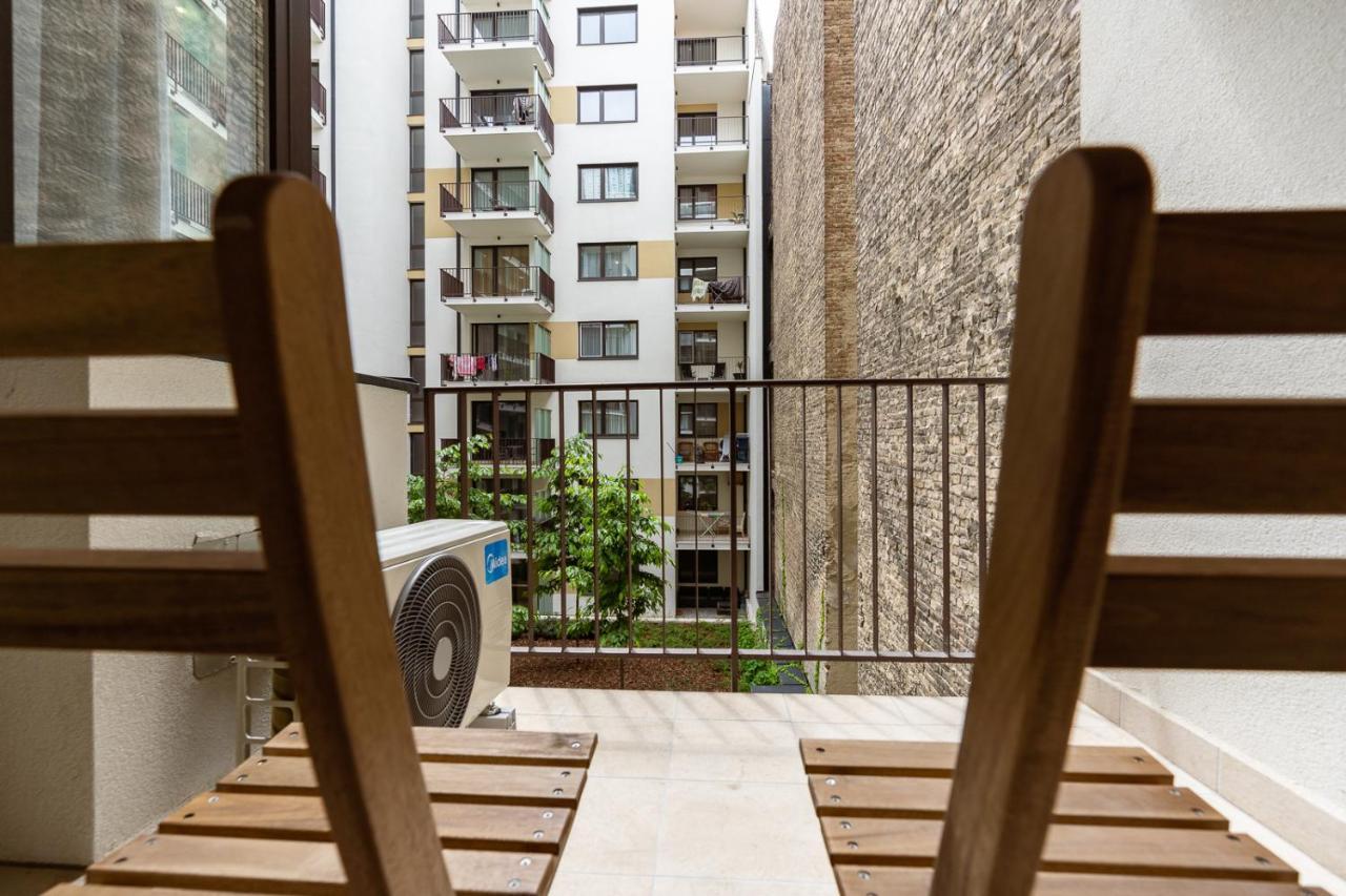 Modern & Newly Built Apartment With Private Garage Budapest Exterior photo